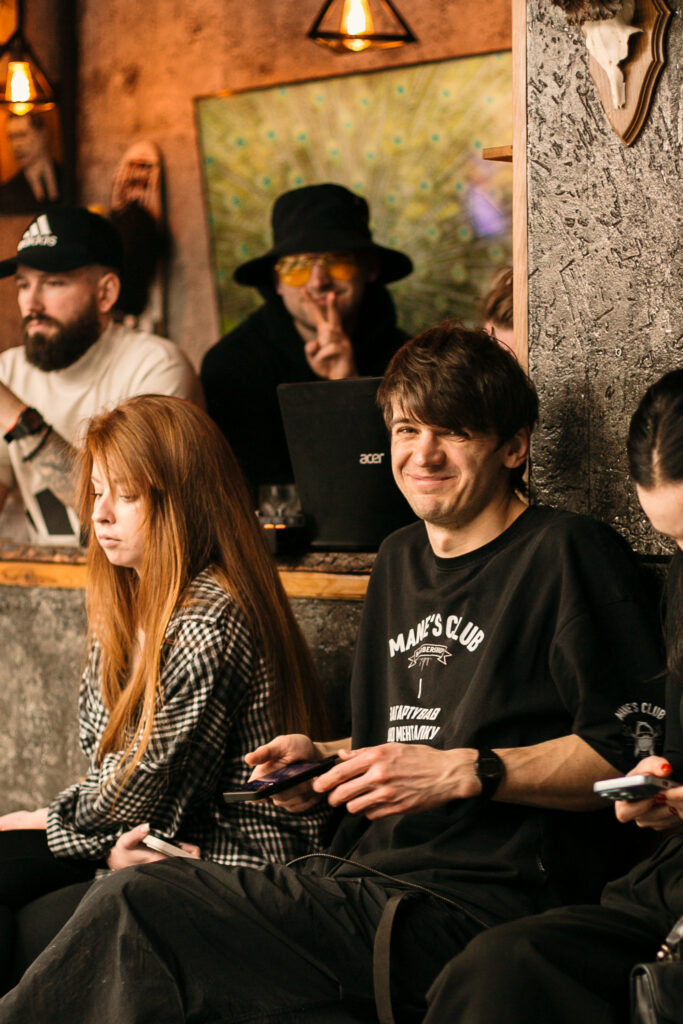 I believe in education, growth and sharing knowledge. Barbering is a craft that never stops evolving — that’s why I invest in masterclasses, technique development and advanced scissor work training. The more we learn, the better we serve. Craft education is the future of this industry.

